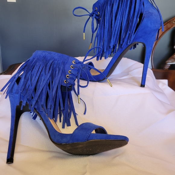 Electric blue suede fringe heels - Picture 3 of 4